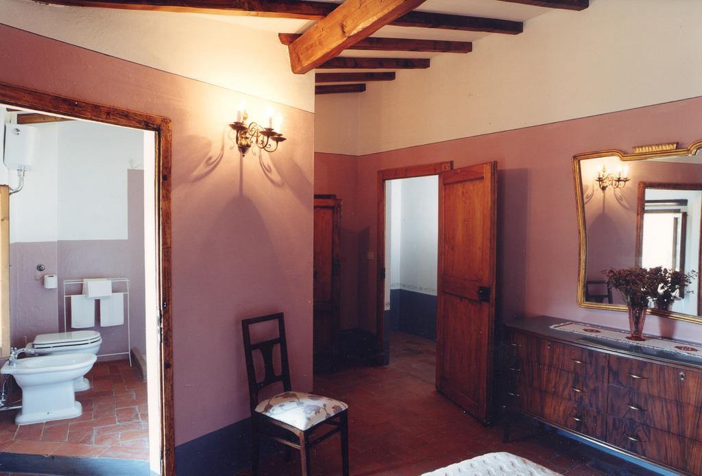 Antica Casa "Le Rondini" Bed & Breakfast Borgo a Buggiano Oda fotoğraf