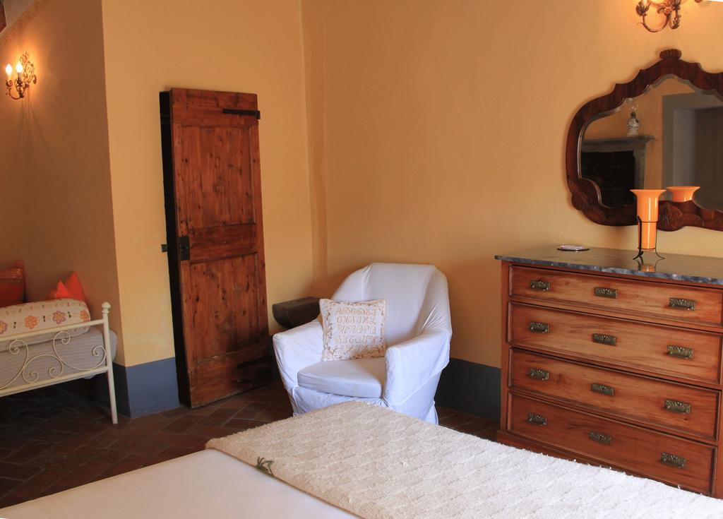 Antica Casa "Le Rondini" Bed & Breakfast Borgo a Buggiano Dış mekan fotoğraf
