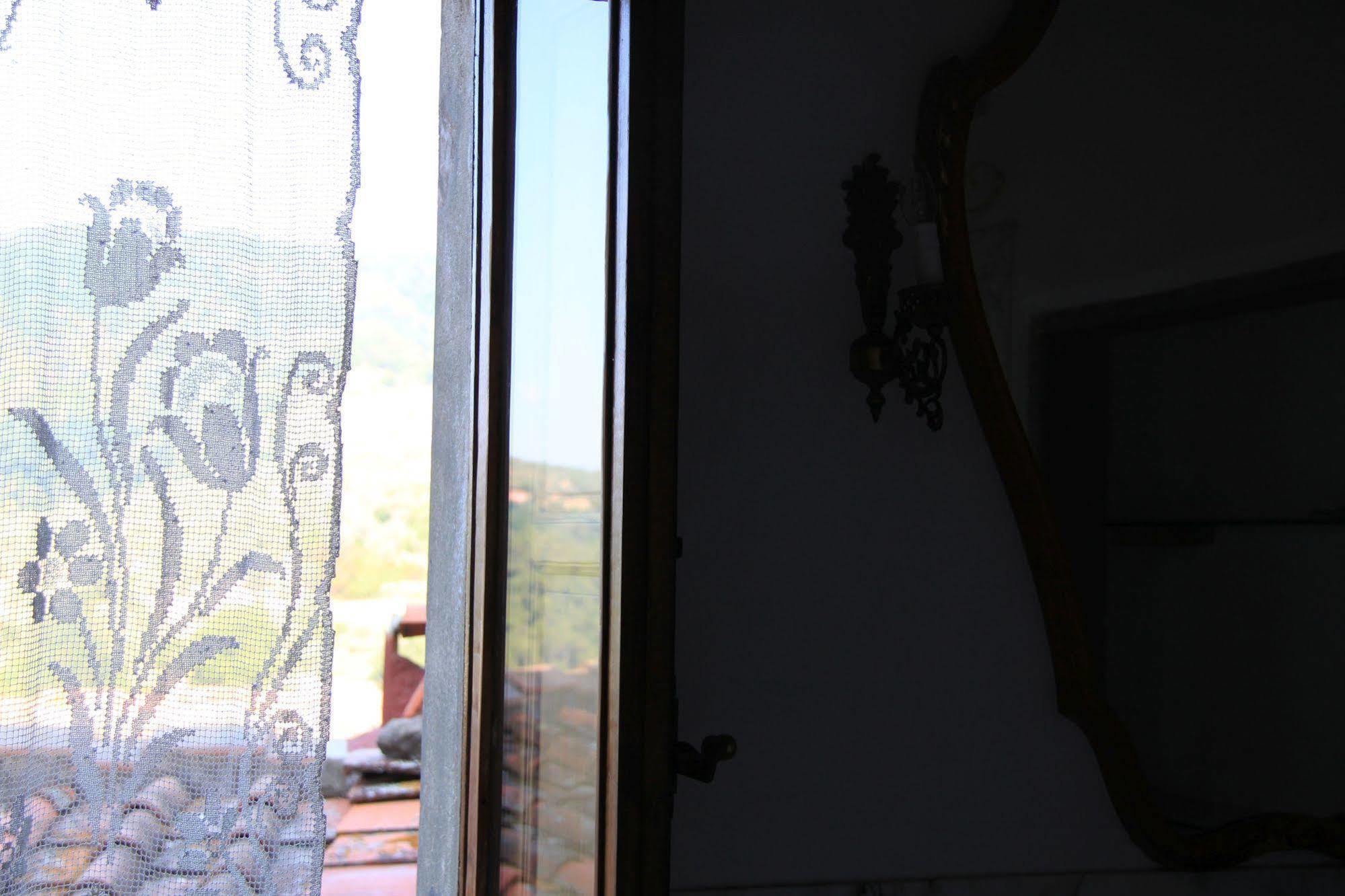 Antica Casa "Le Rondini" Bed & Breakfast Borgo a Buggiano Dış mekan fotoğraf