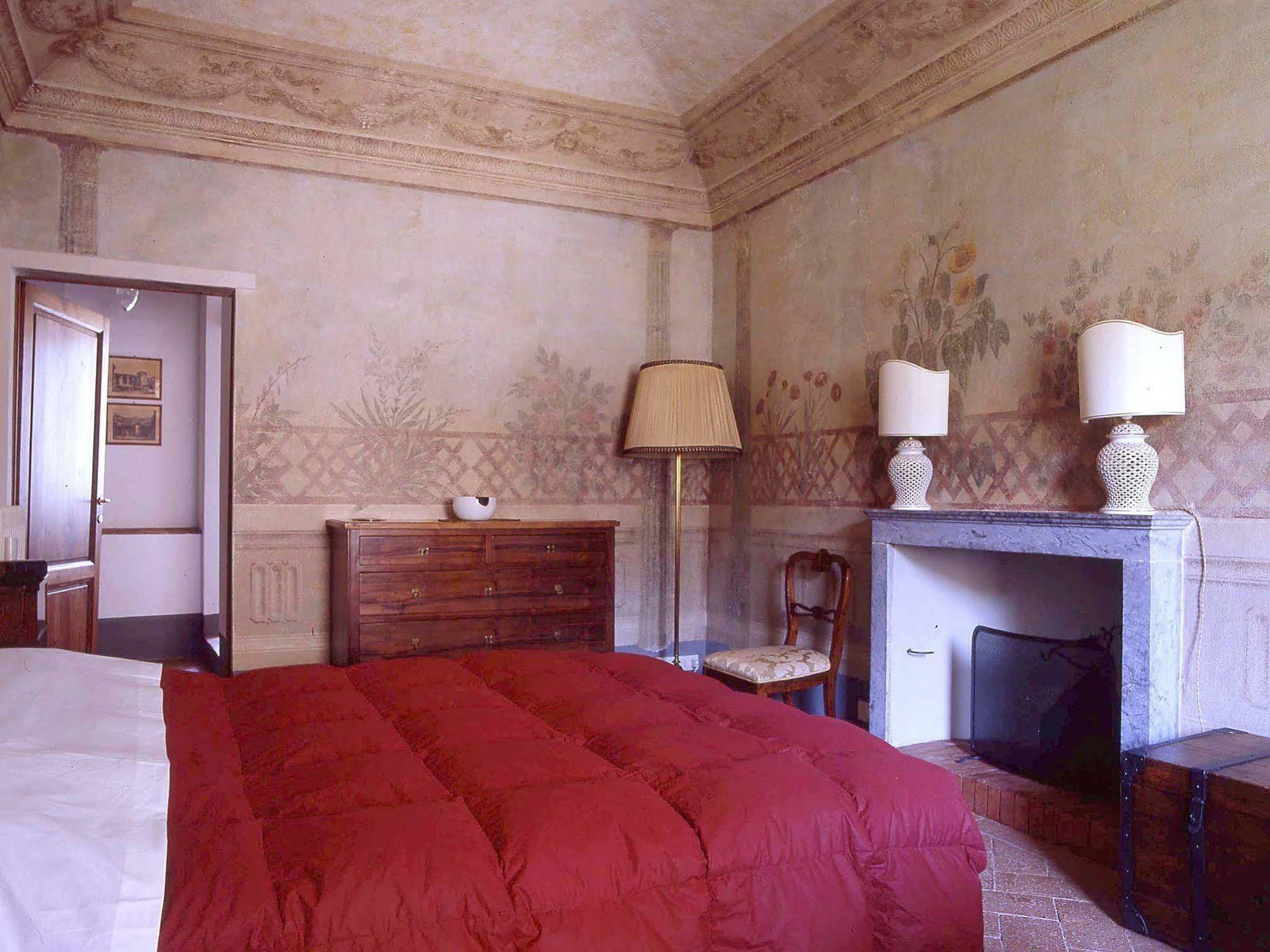 Antica Casa "Le Rondini" Bed & Breakfast Borgo a Buggiano Dış mekan fotoğraf