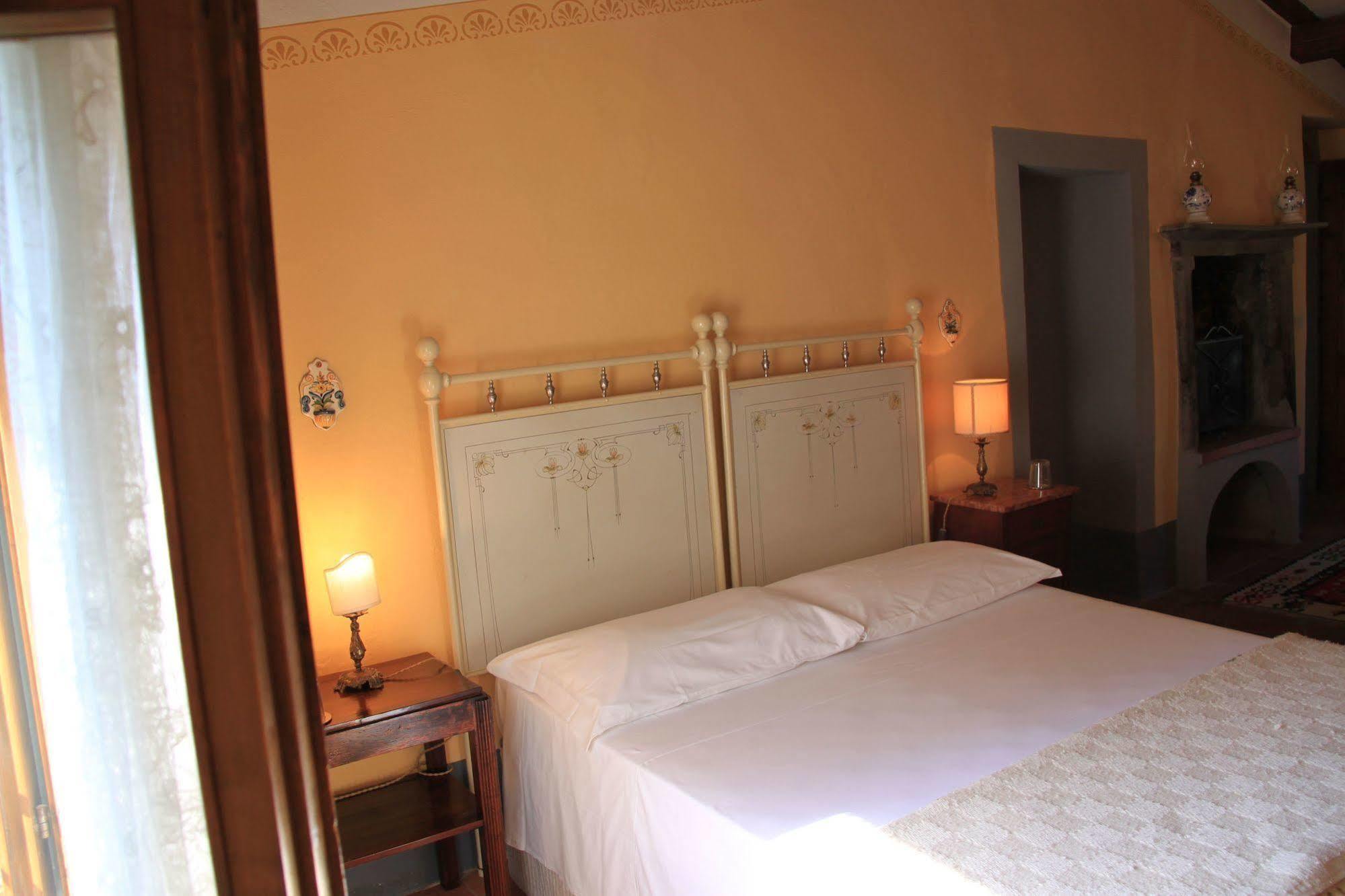 Antica Casa "Le Rondini" Bed & Breakfast Borgo a Buggiano Dış mekan fotoğraf
